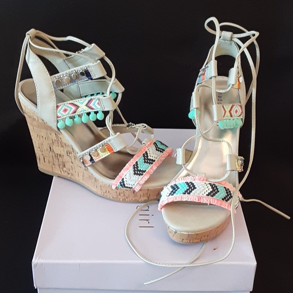 Shoes - Picture 2 of 2